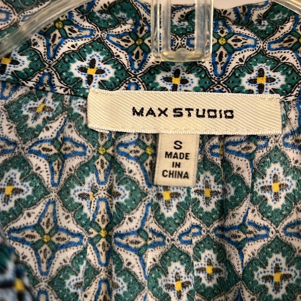Max Studio Button Front Blouse - Picture 3 of 9